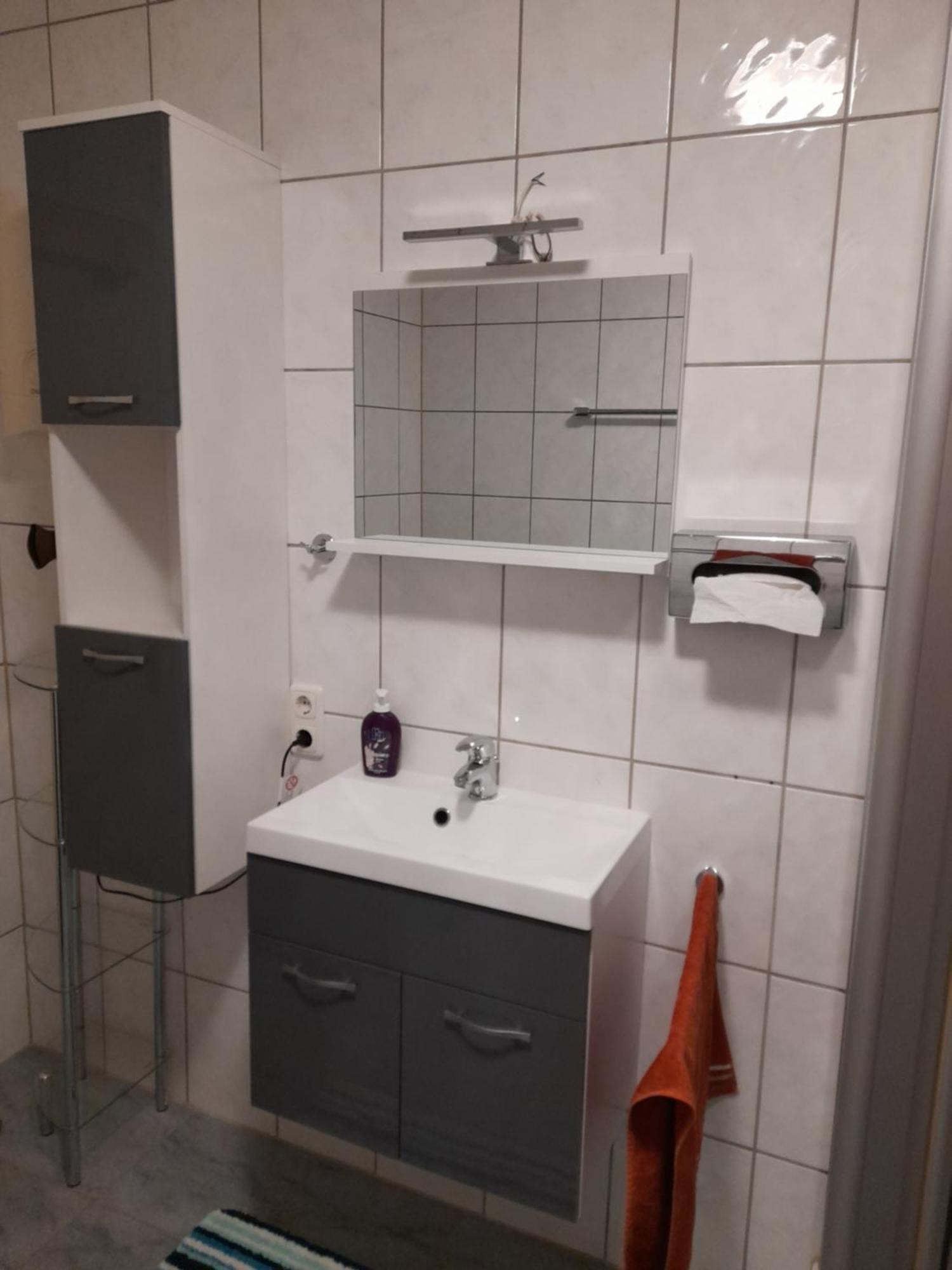 Haus Am Huegel * Altstrimmig