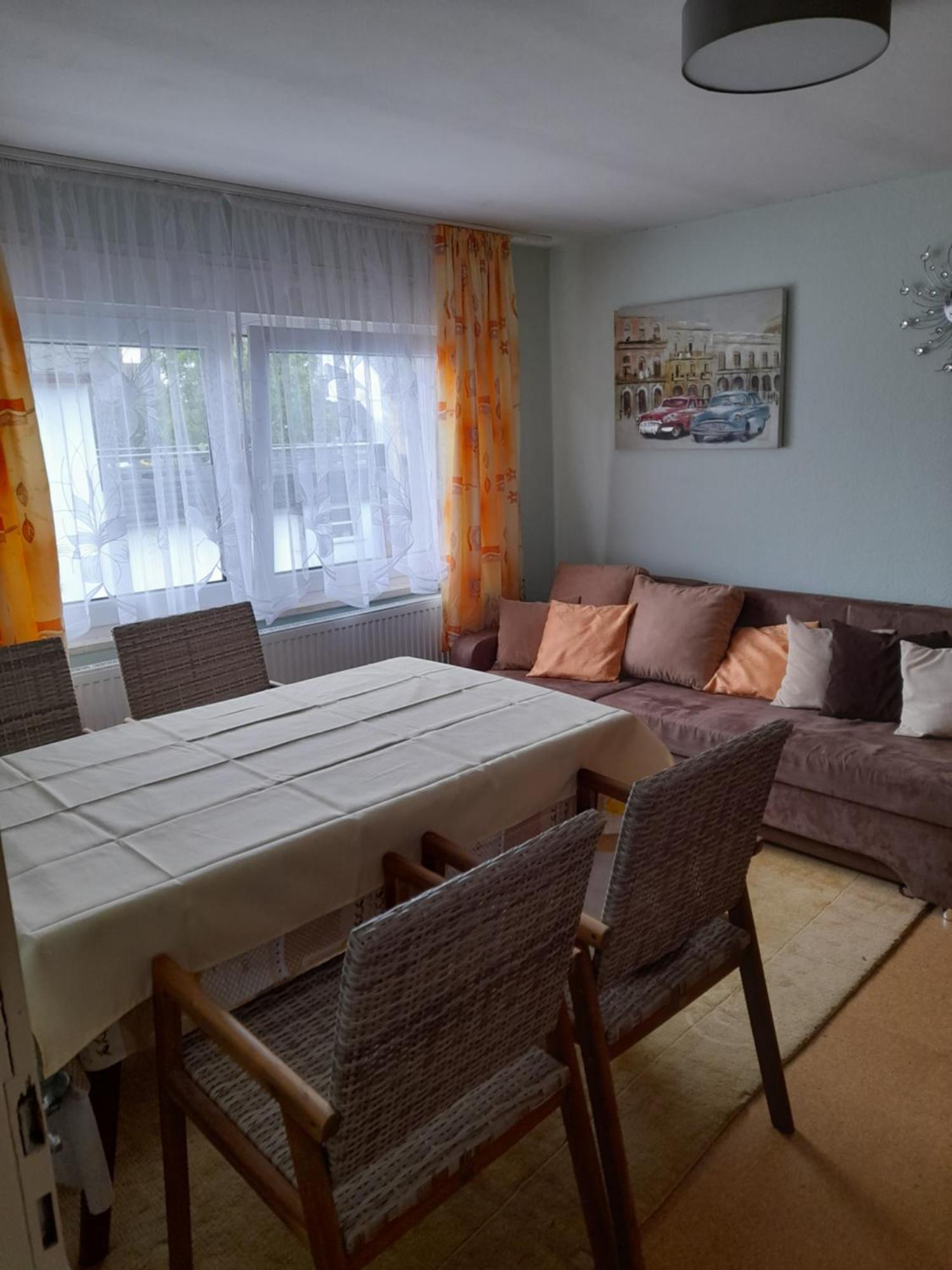 Homestay Haus Am Huegel *
